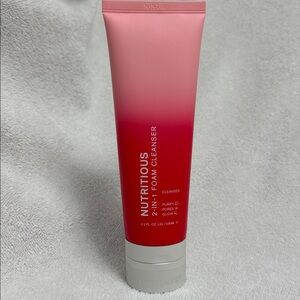 Estee Lauder Nutritious 2-IN-1 Foam Cleanser - 4.2 oz